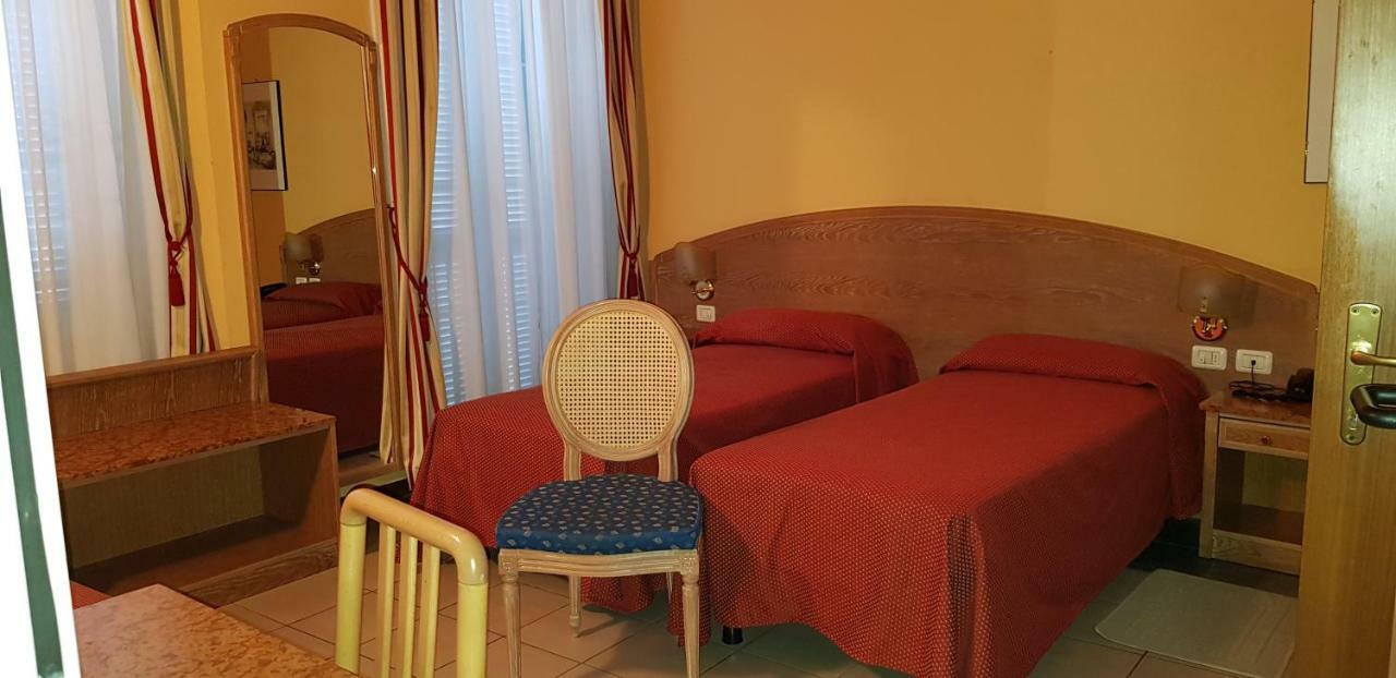 Hotel La Cupola Novara Kültér fotó